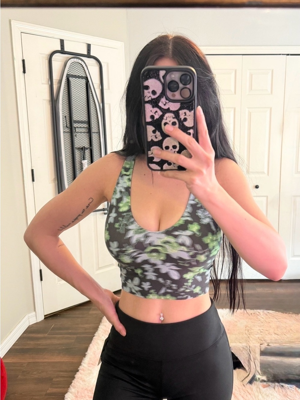 OFFLINE by Aerie Floral Wireless Sports Bra Racerback Strappy Size S Black